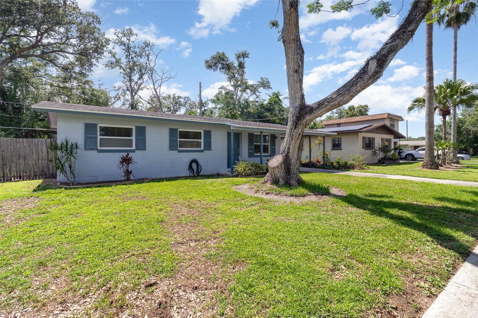 Image 4 of 15 For 436 Azores Avenue