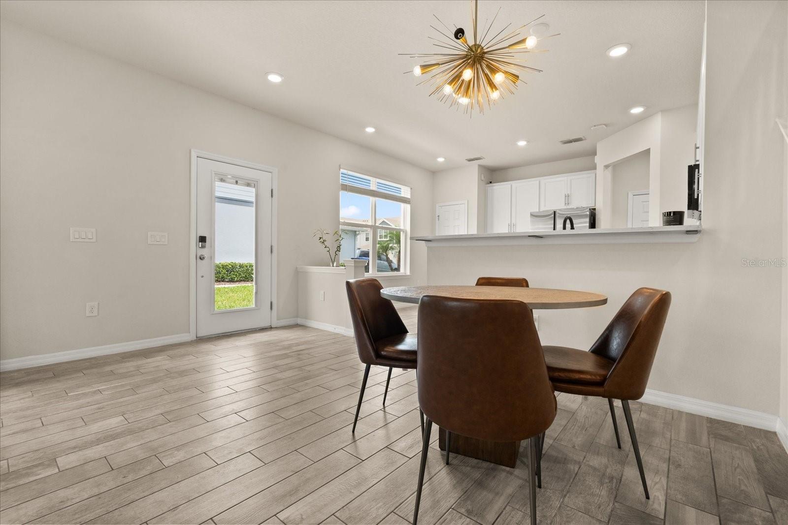 Image 10 of 39 For 3600 Plainview Drive