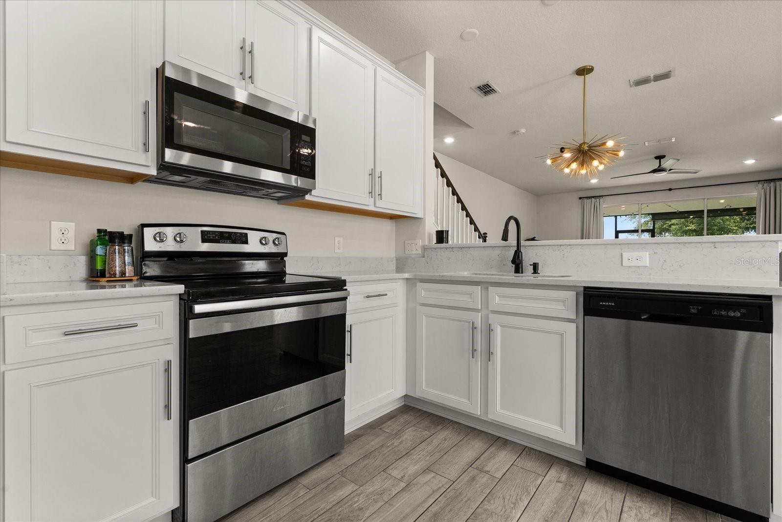 Image 13 of 39 For 3600 Plainview Drive