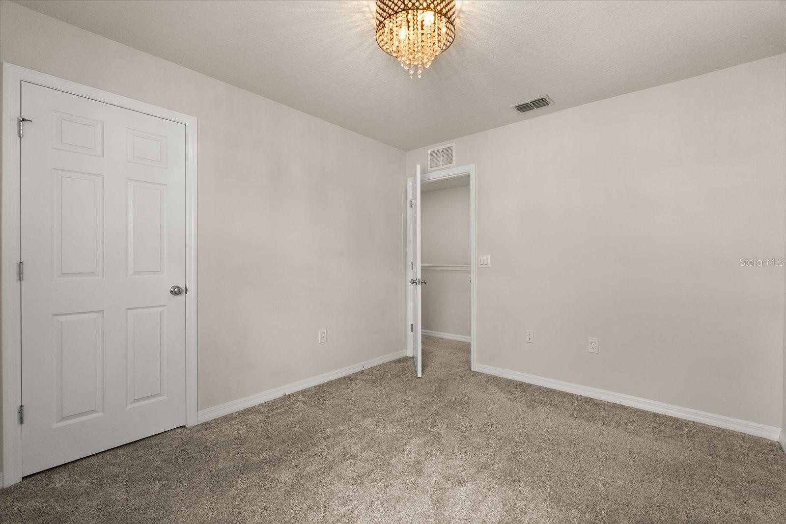 Image 23 of 39 For 3600 Plainview Drive