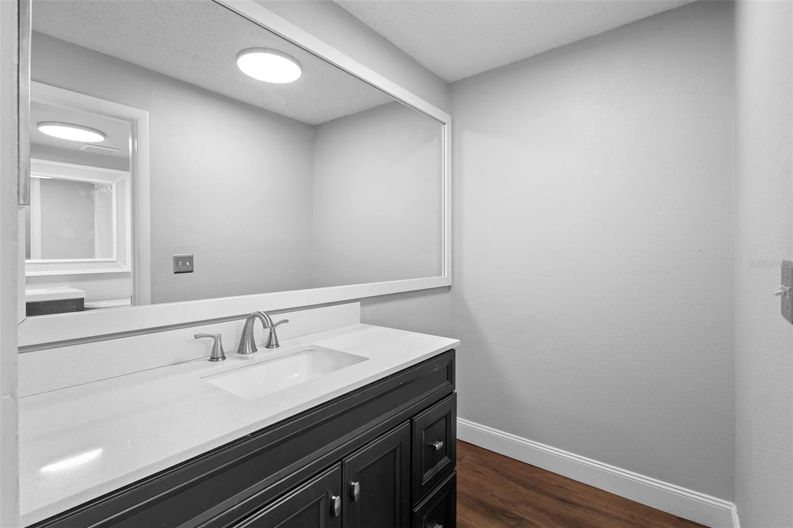 Image 24 of 39 For 5126 Saint Charles Lane 43