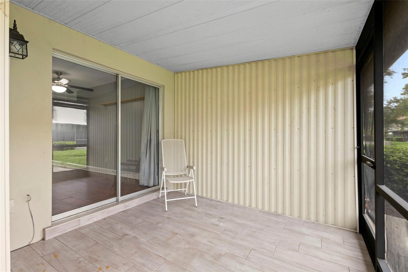 Image 30 of 39 For 5126 Saint Charles Lane 43