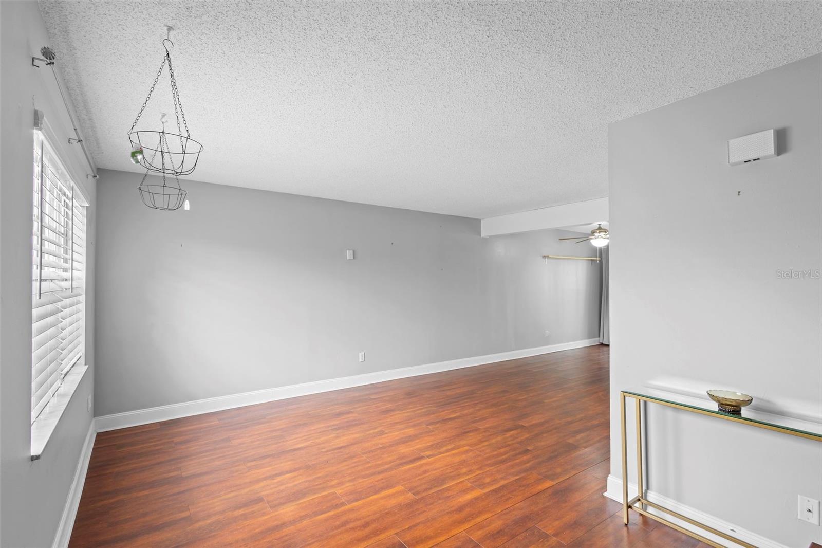 Image 8 of 39 For 5126 Saint Charles Lane 43