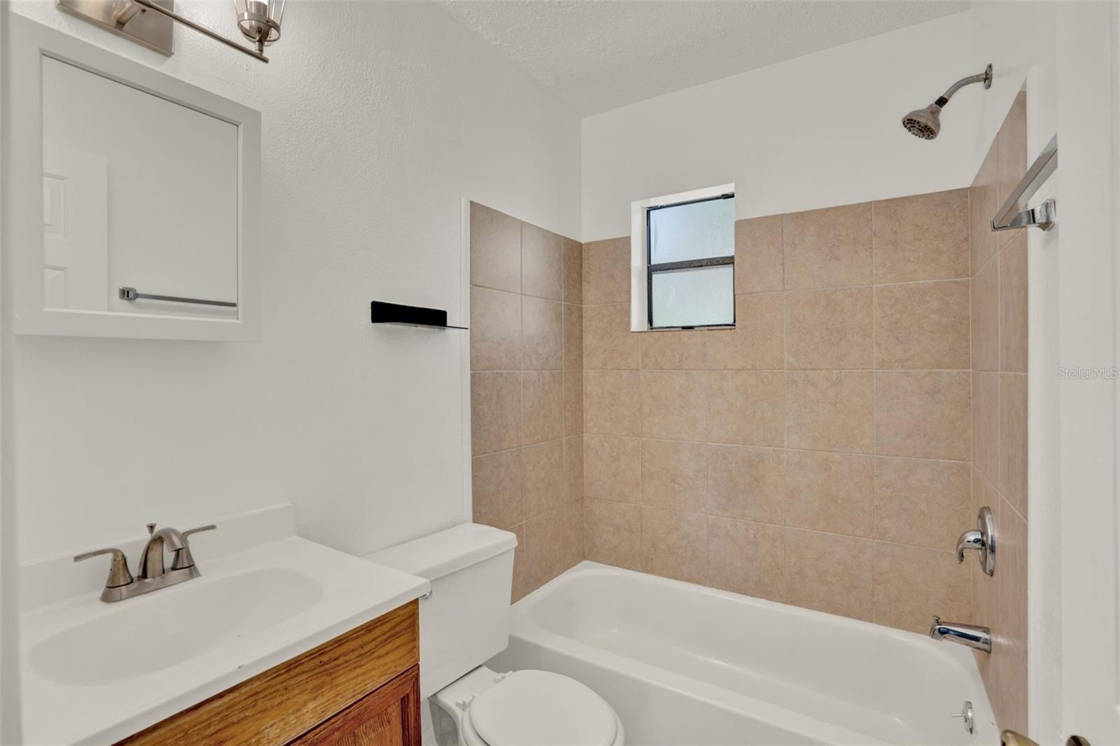 Image 13 of 16 For 1220 Morin Street B