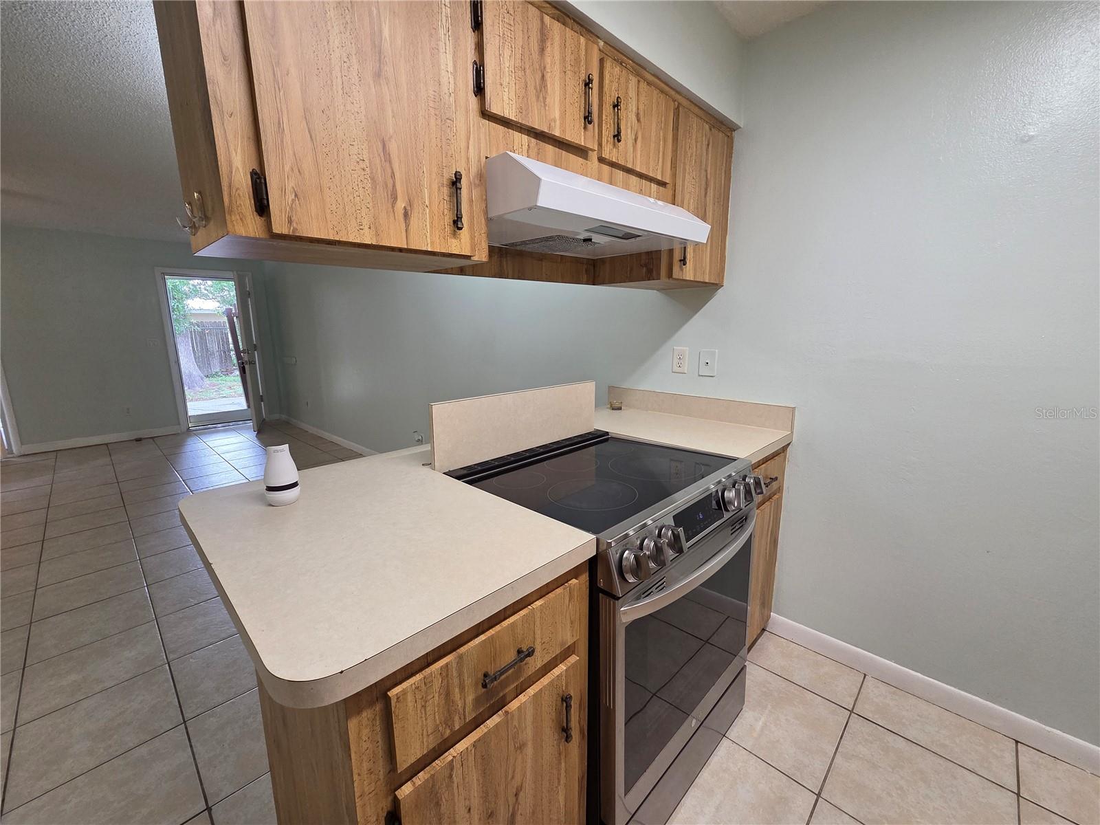 Image 7 of 17 For 1755 108th Lane 4