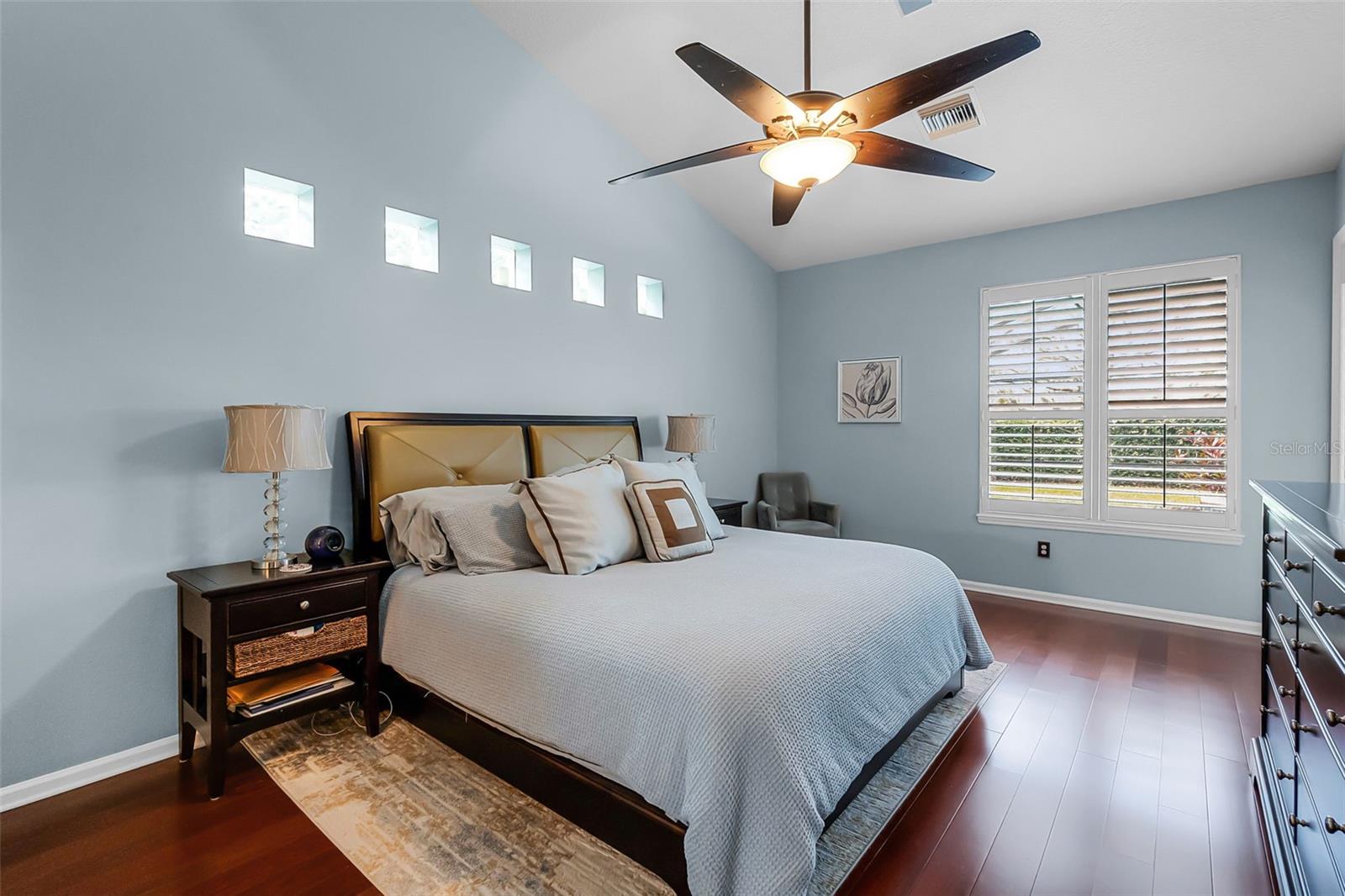 Image 21 of 61 For 831 Royalwood Lane
