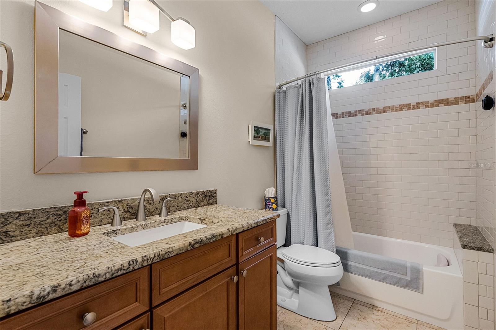 Image 35 of 61 For 831 Royalwood Lane