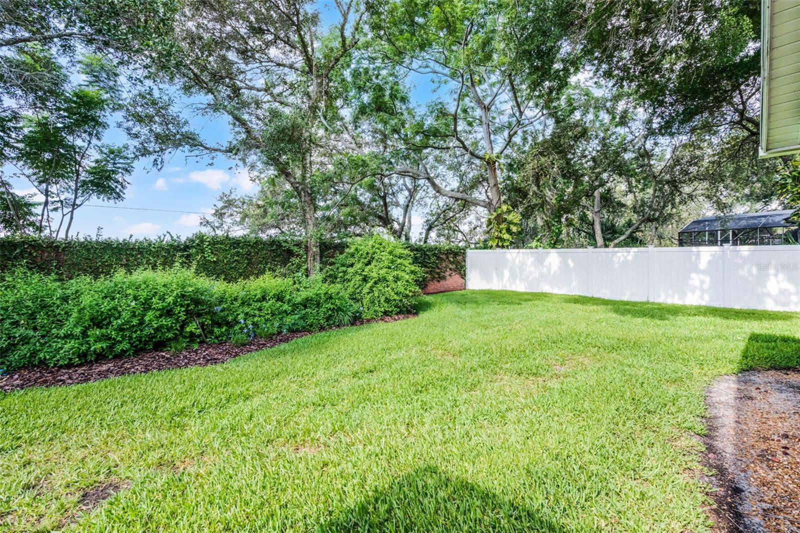 Image 44 of 61 For 831 Royalwood Lane