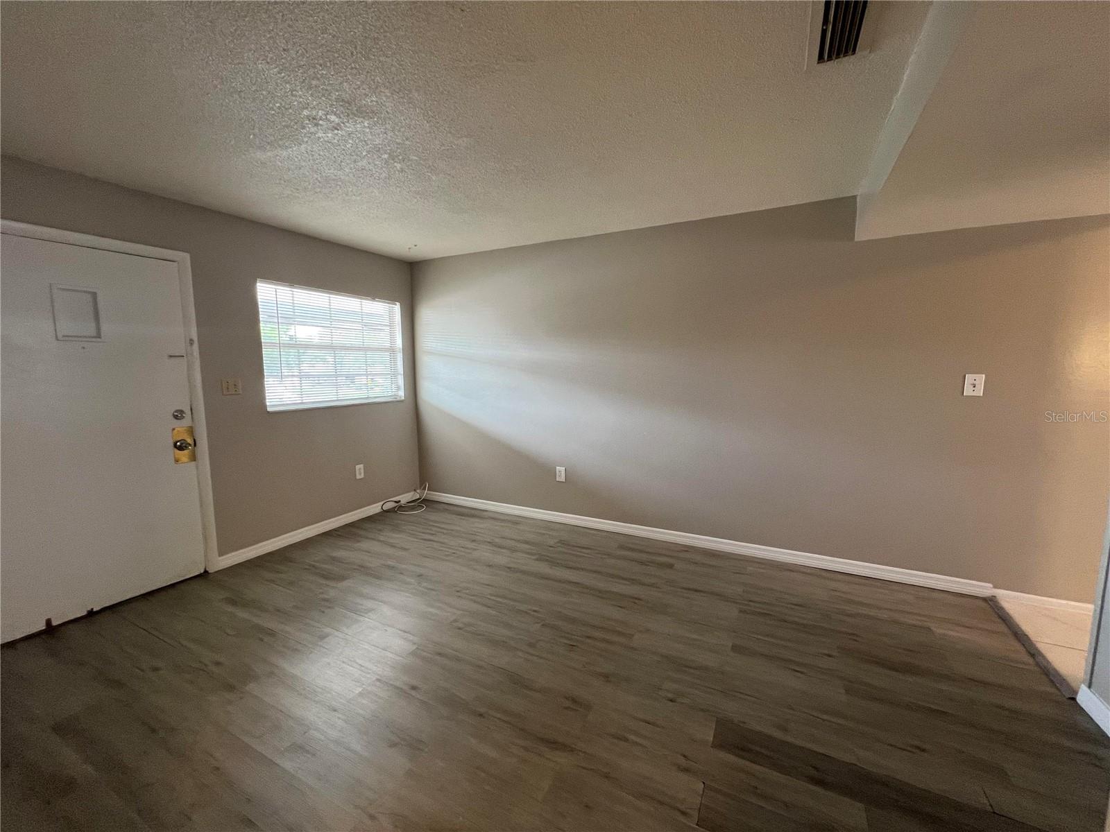 Image 4 of 24 For 609 Central Avenue 203