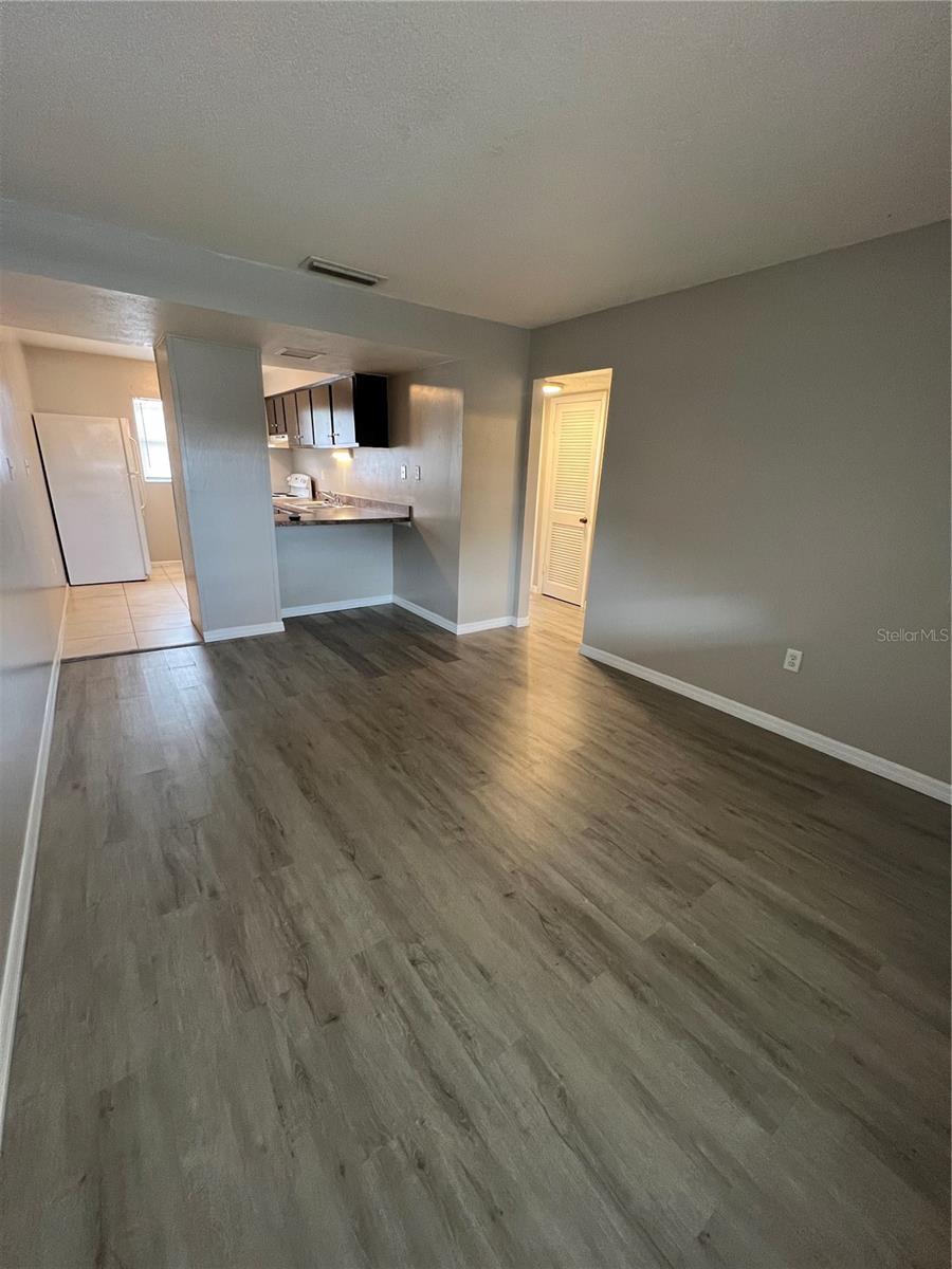 Image 6 of 24 For 609 Central Avenue 203