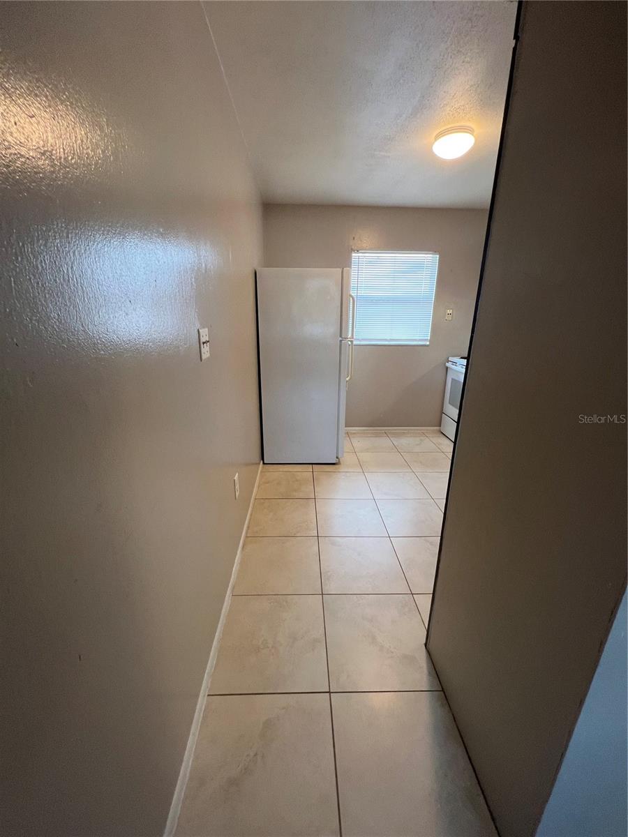 Image 7 of 24 For 609 Central Avenue 203