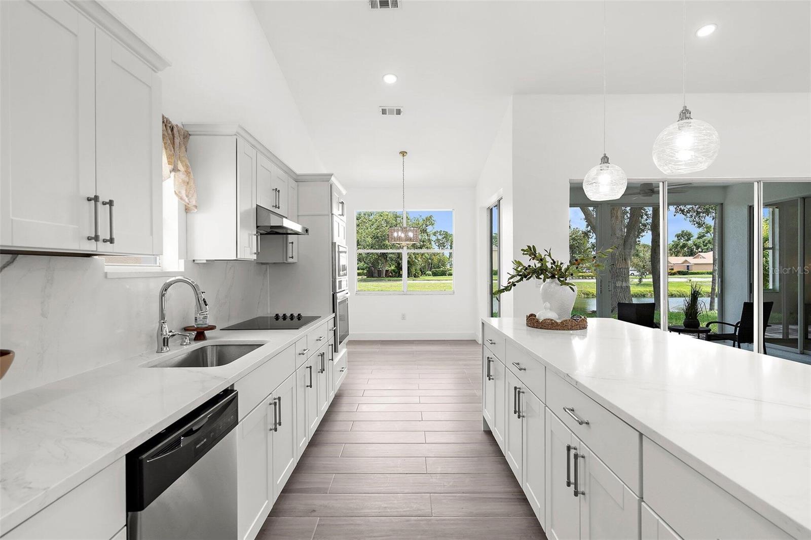 Image 13 of 32 For 9555 Knightsbridge Circle