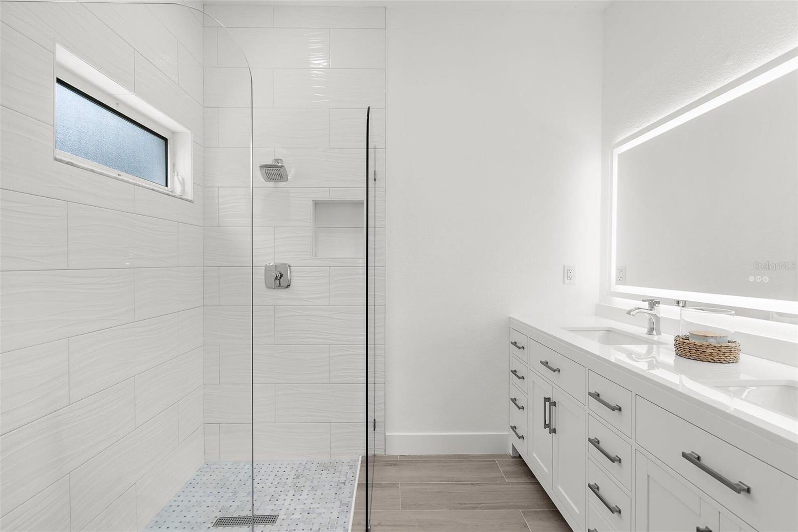 Image 21 of 32 For 9555 Knightsbridge Circle