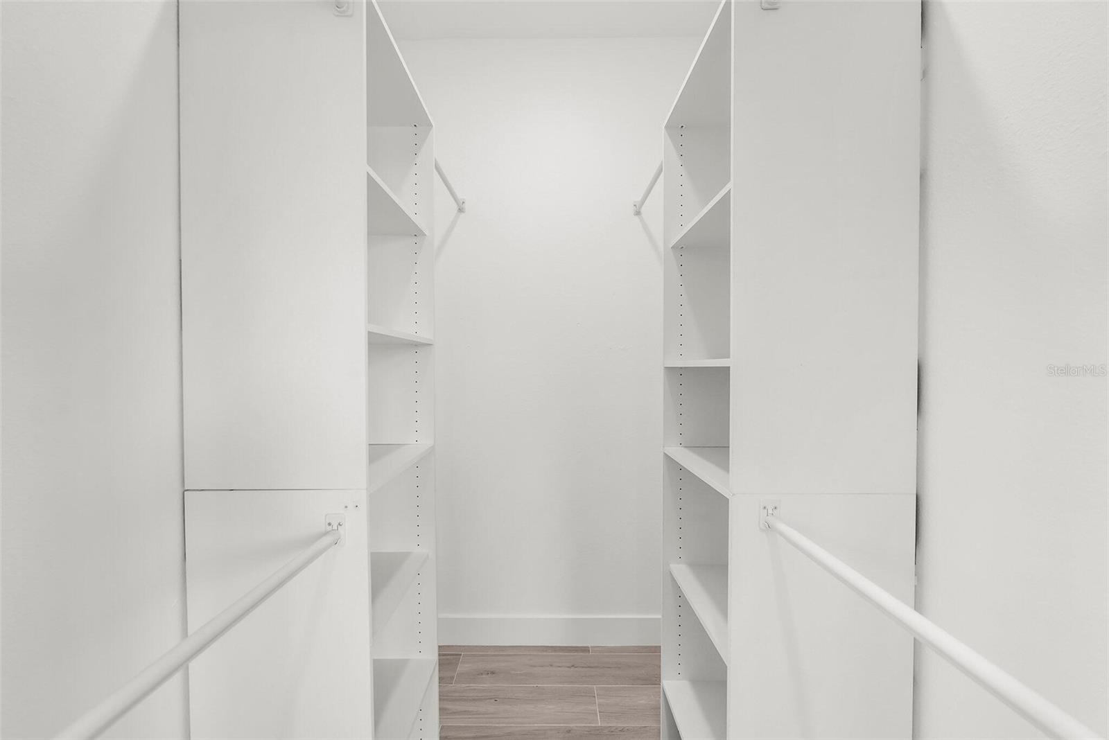 Image 23 of 32 For 9555 Knightsbridge Circle