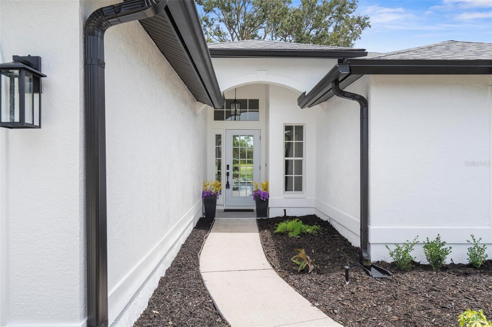 Image 3 of 32 For 9555 Knightsbridge Circle