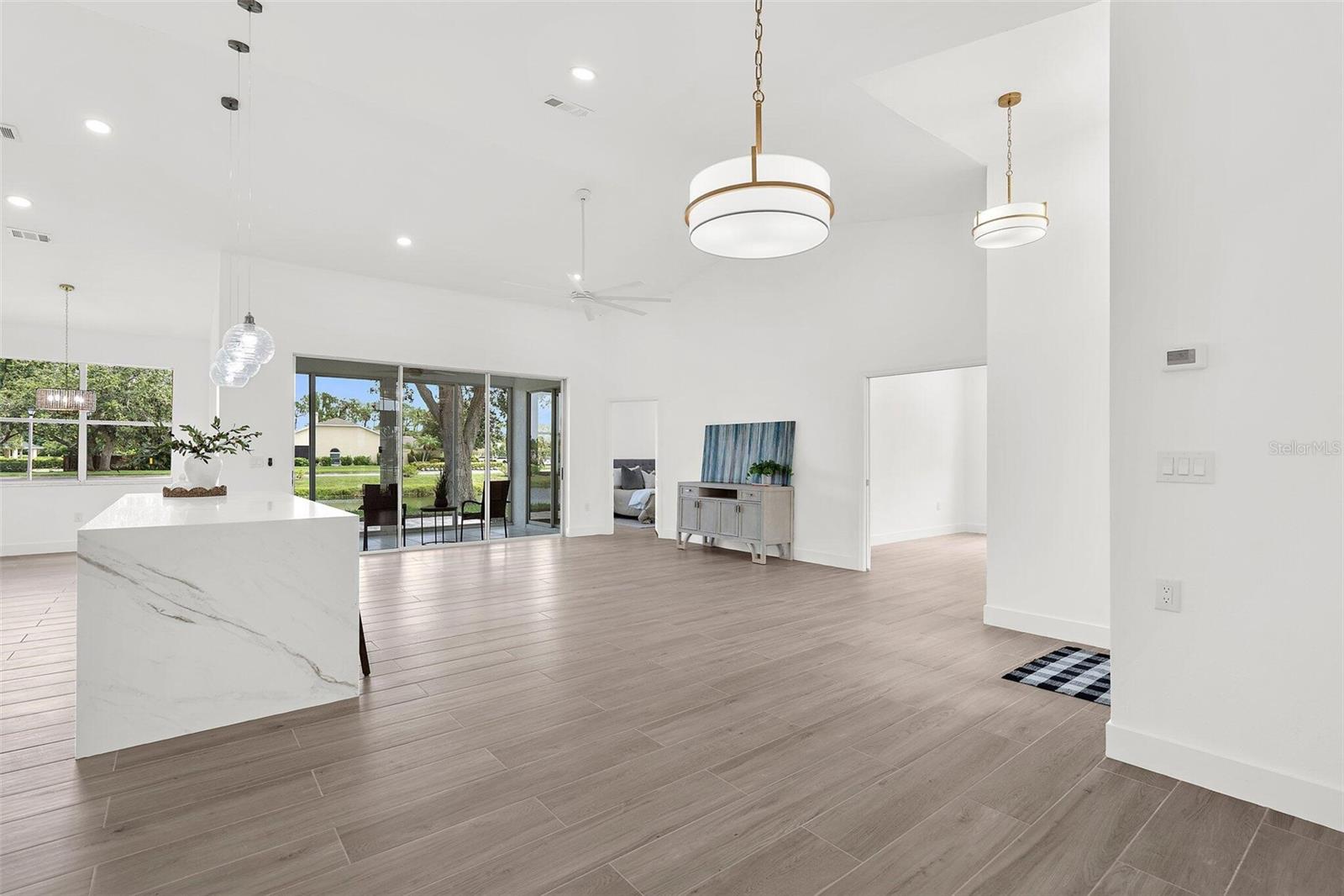 Image 7 of 32 For 9555 Knightsbridge Circle