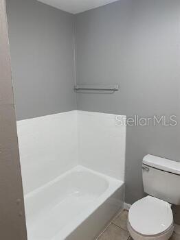 Image 6 of 8 For 907 Center Avenue 1