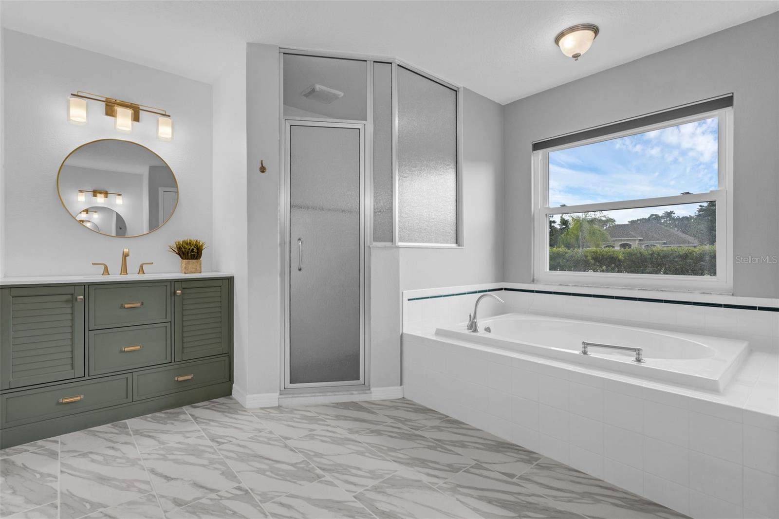 Image 21 of 37 For 15038 Willow Lane