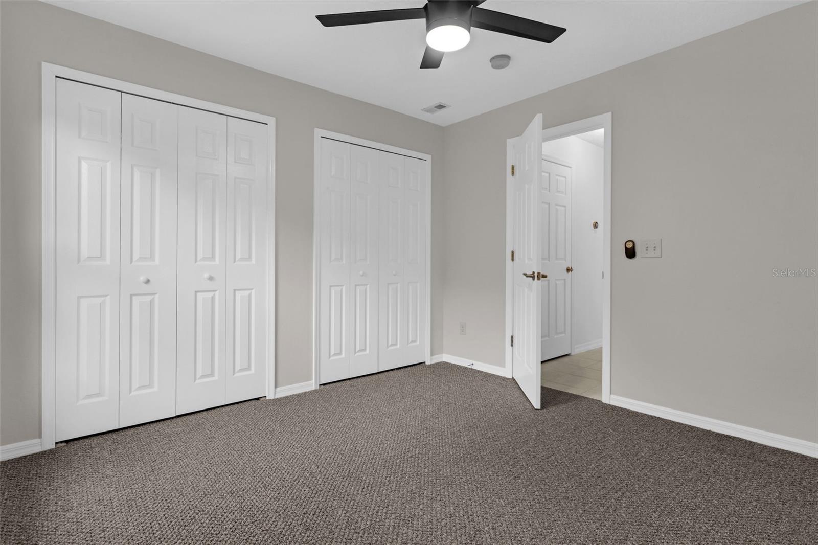 Image 22 of 37 For 15038 Willow Lane