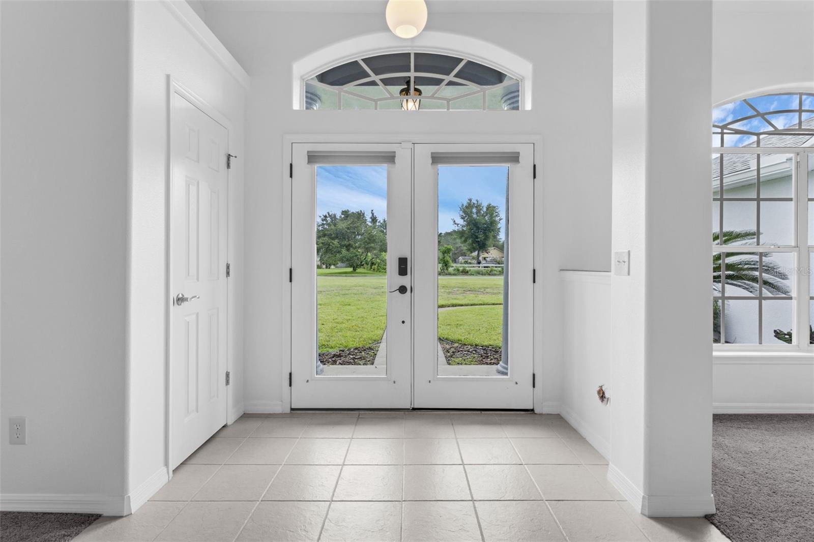 Image 3 of 37 For 15038 Willow Lane