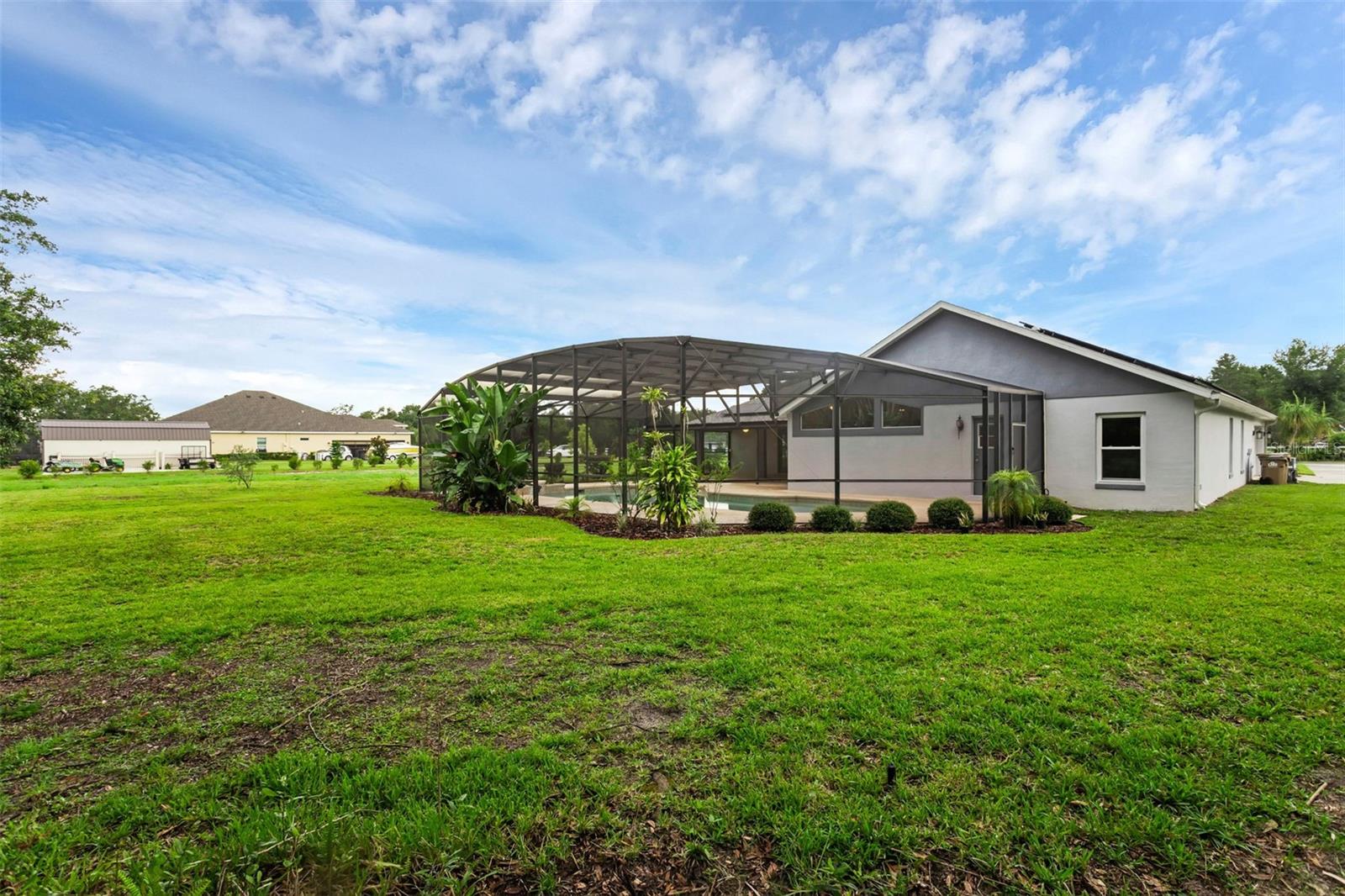 Image 31 of 37 For 15038 Willow Lane