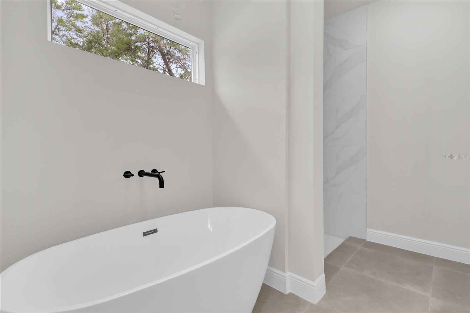 Image 20 of 49 For 17501 Sw 41st Cir