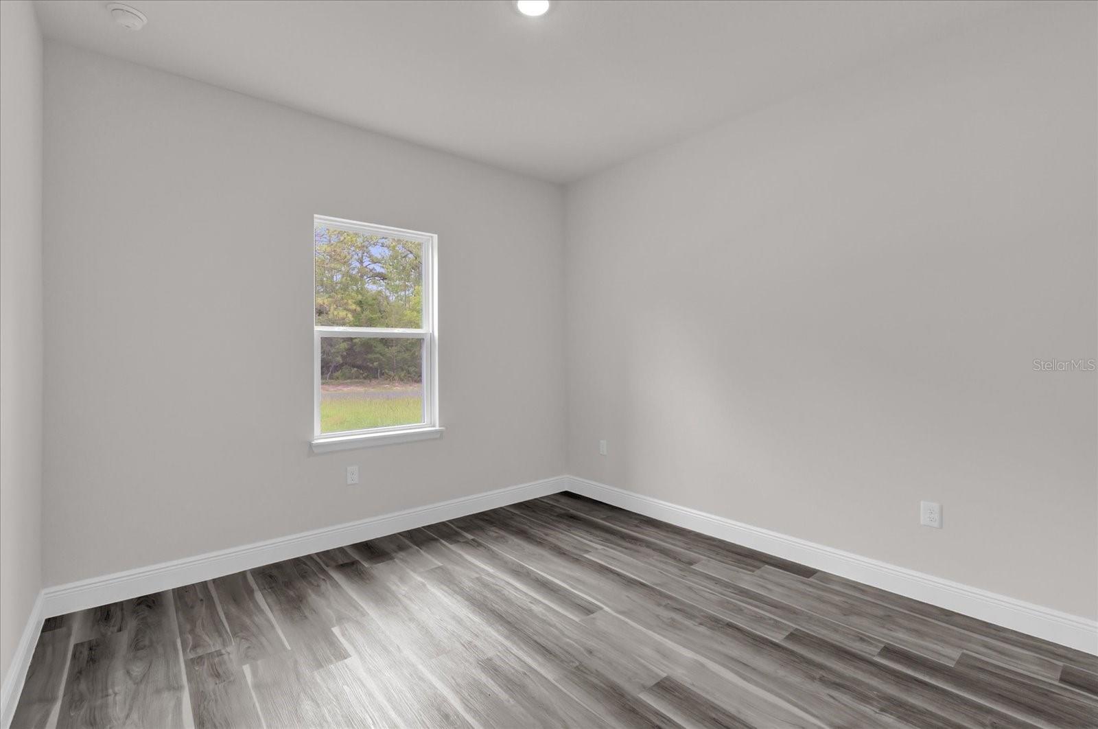 Image 23 of 49 For 17501 Sw 41st Cir