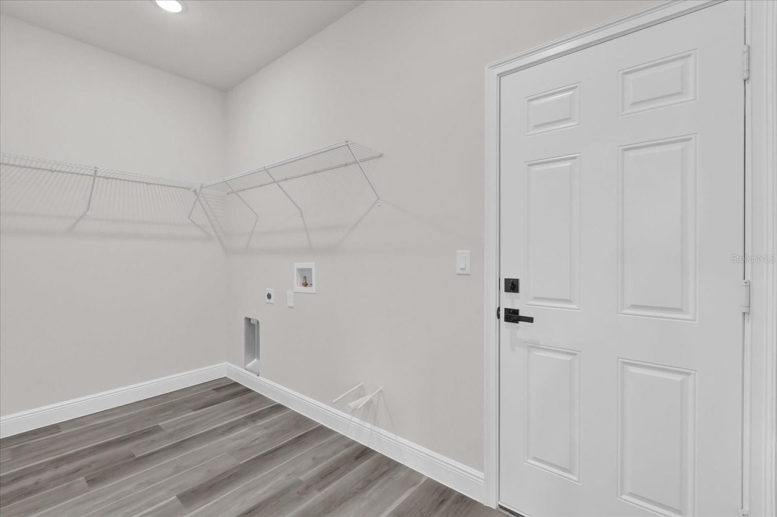 Image 29 of 49 For 17501 Sw 41st Cir