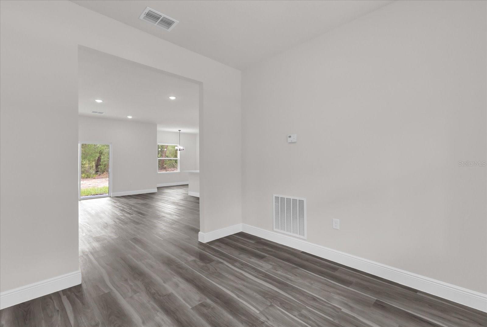 Image 32 of 49 For 17501 Sw 41st Cir