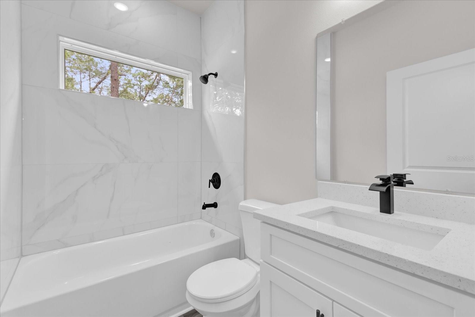 Image 34 of 49 For 17501 Sw 41st Cir