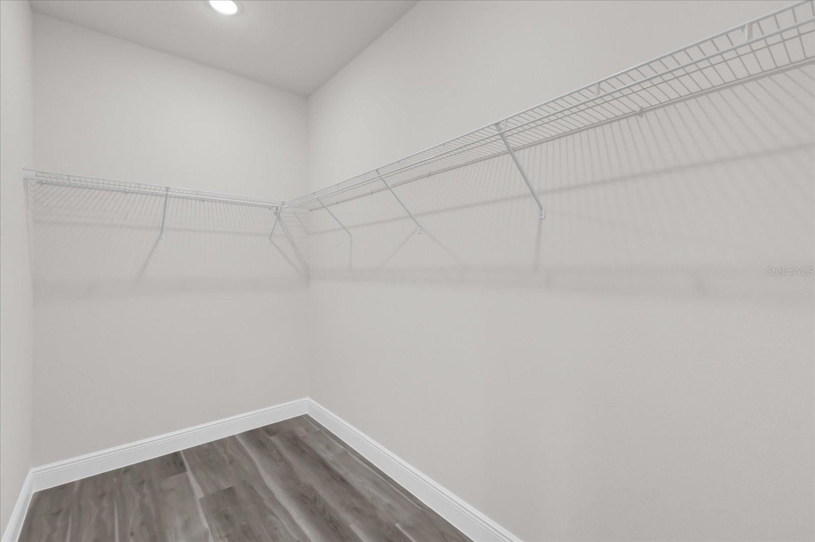 Image 35 of 49 For 17501 Sw 41st Cir