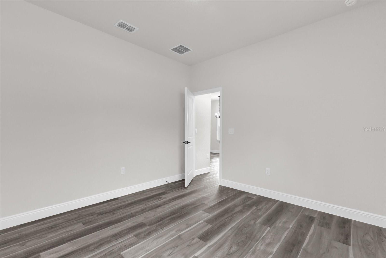 Image 37 of 49 For 17501 Sw 41st Cir