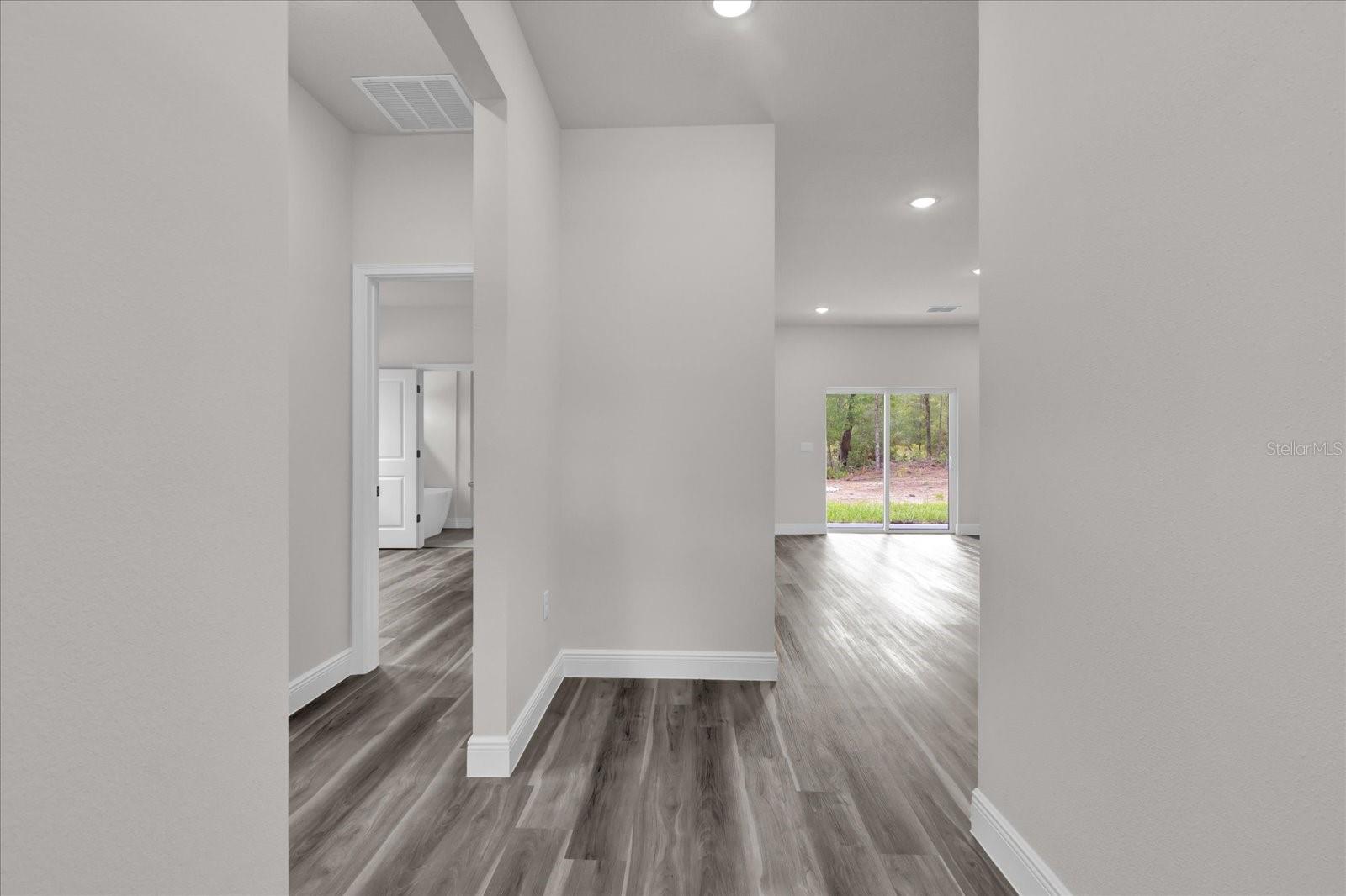 Image 41 of 49 For 17501 Sw 41st Cir