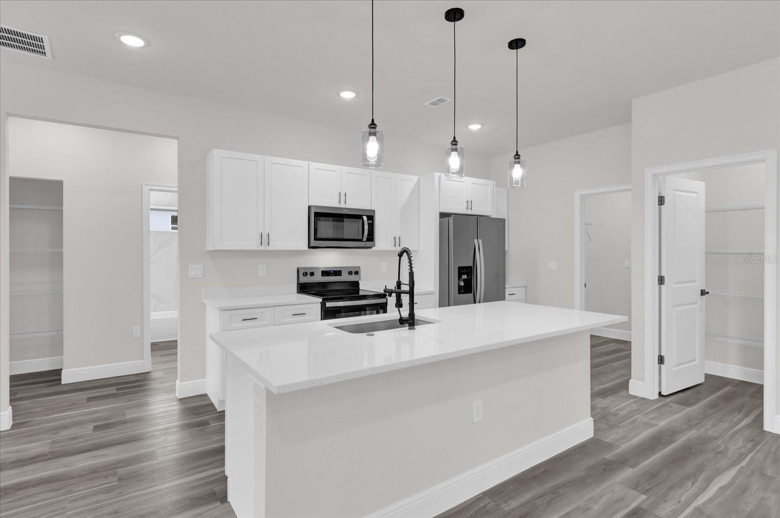 Image 9 of 49 For 17501 Sw 41st Cir