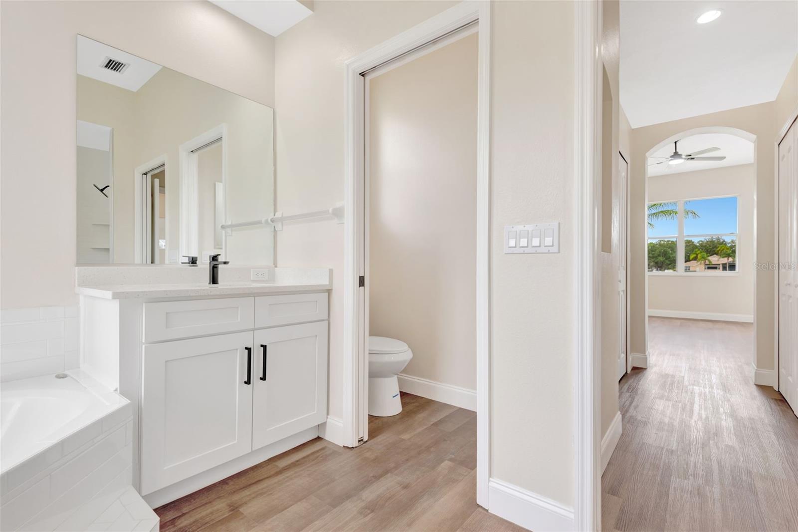 Image 20 of 37 For 11018 Pine Lilly Place