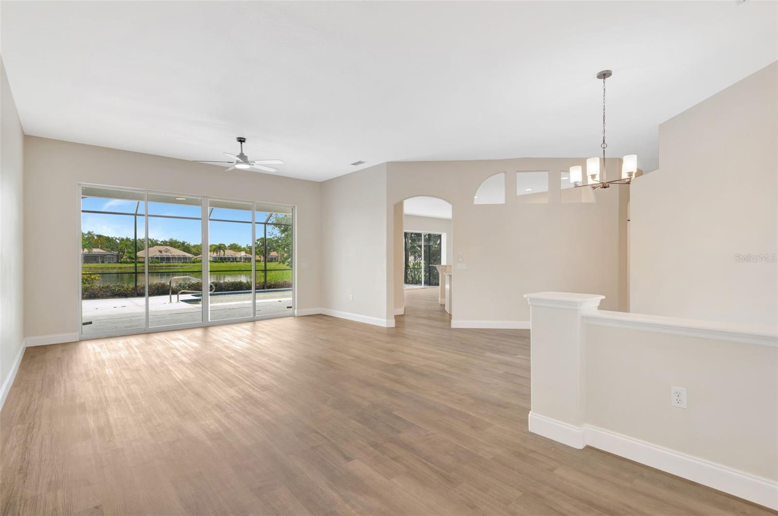 Image 4 of 37 For 11018 Pine Lilly Place