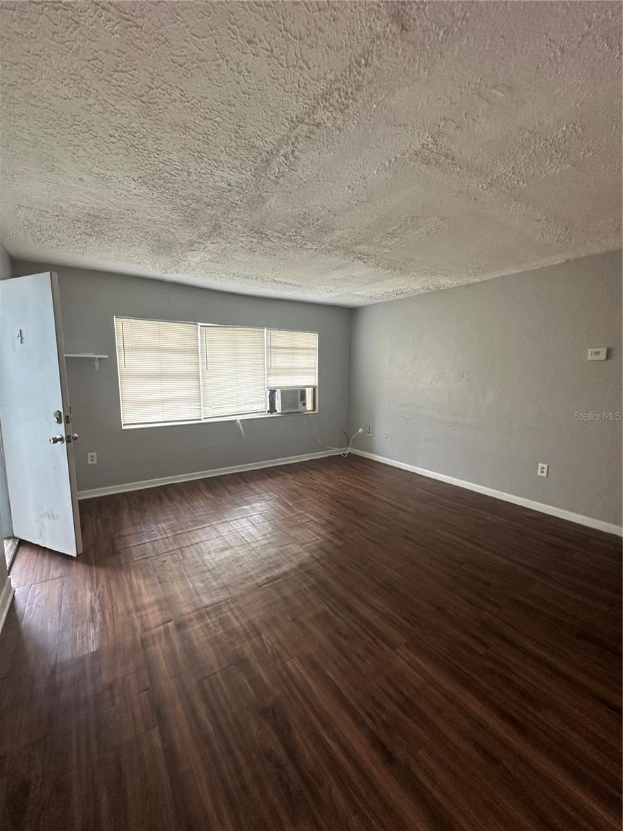Image 4 of 18 For 650 Dixon Boulevard B04