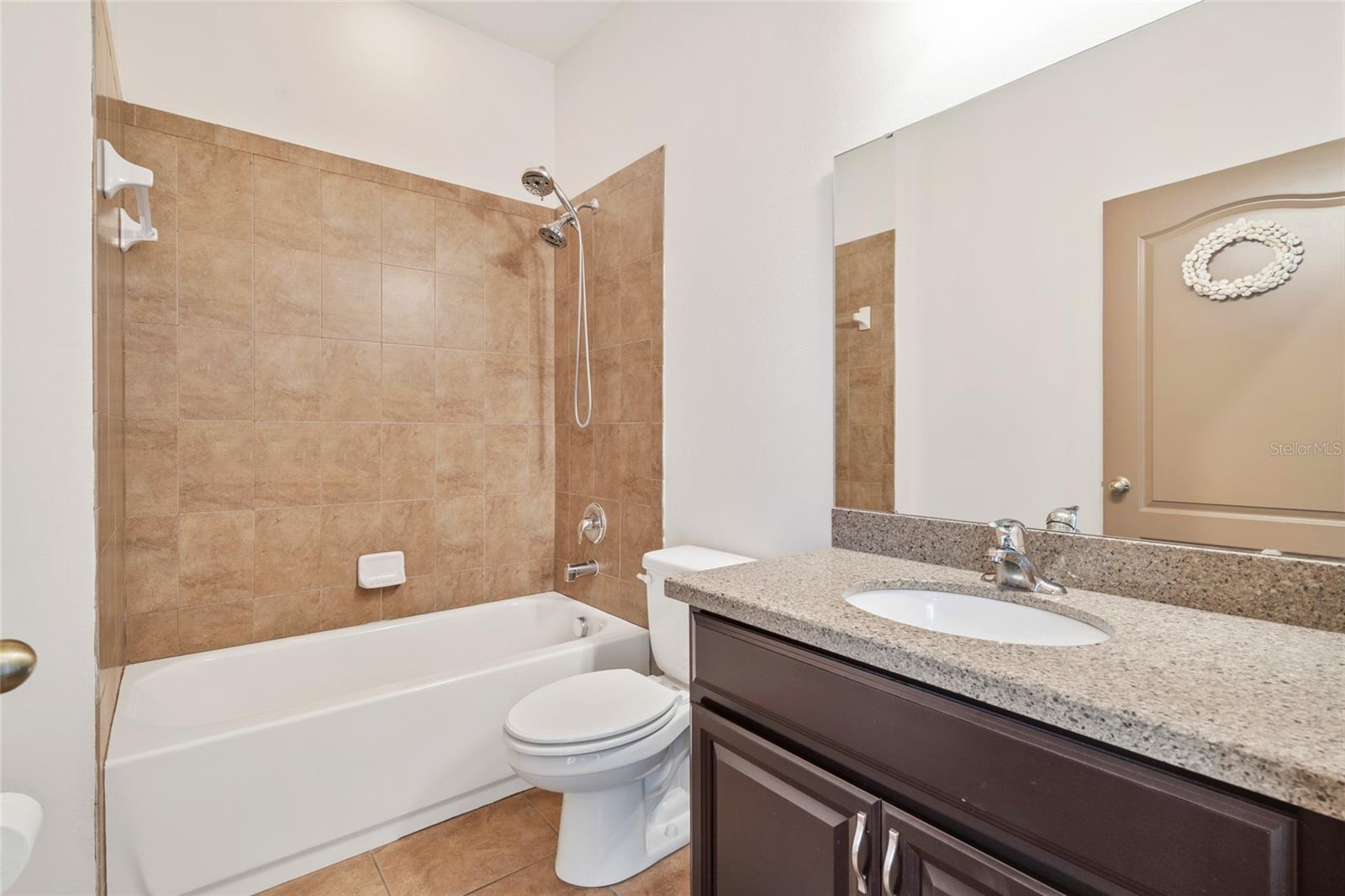 Image 33 of 48 For 2051 Sandy Garden Lane