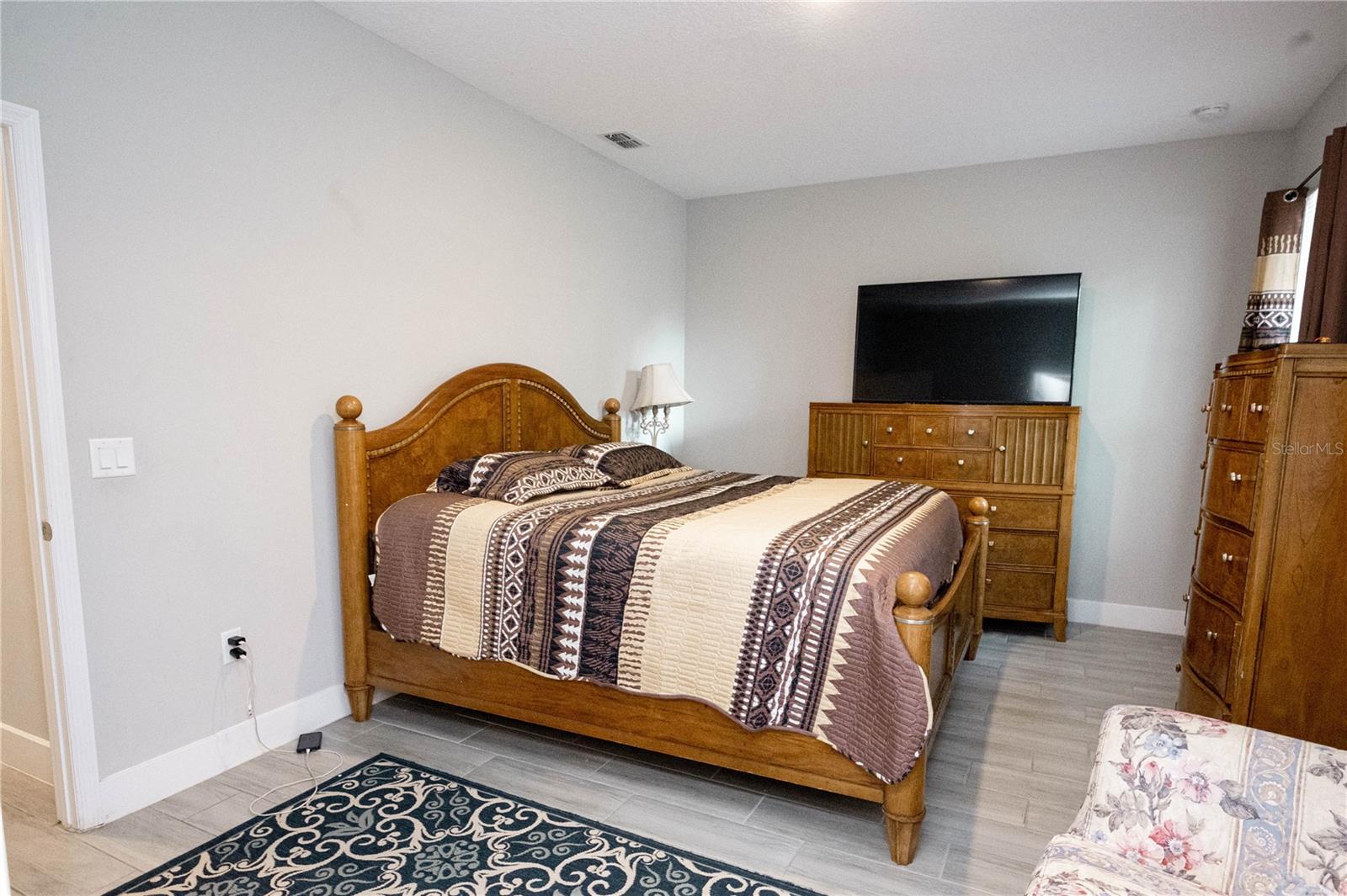 Image 14 of 35 For 309 13th Street