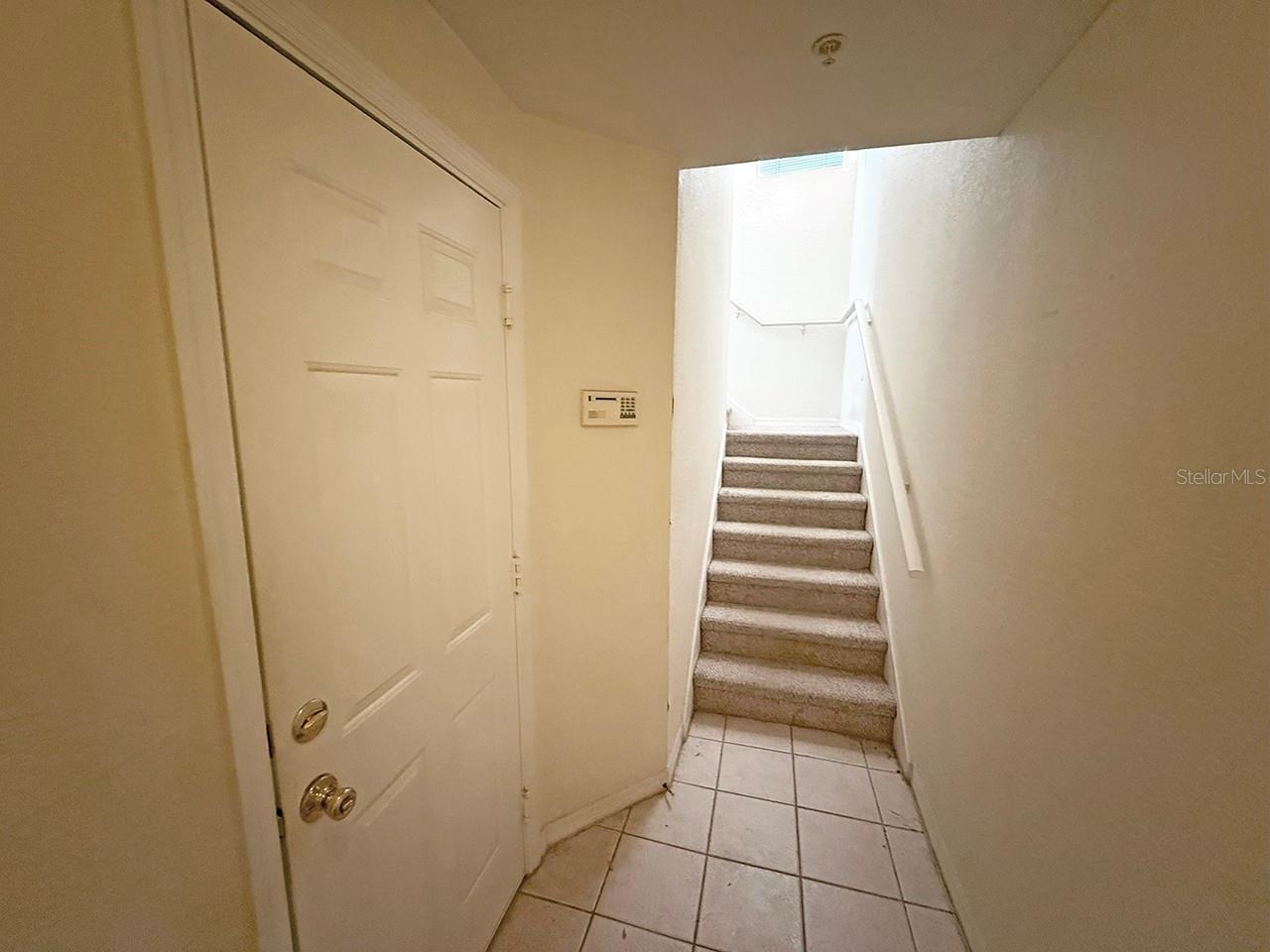 Image 3 of 26 For 1817 Shadow View Circle 1817