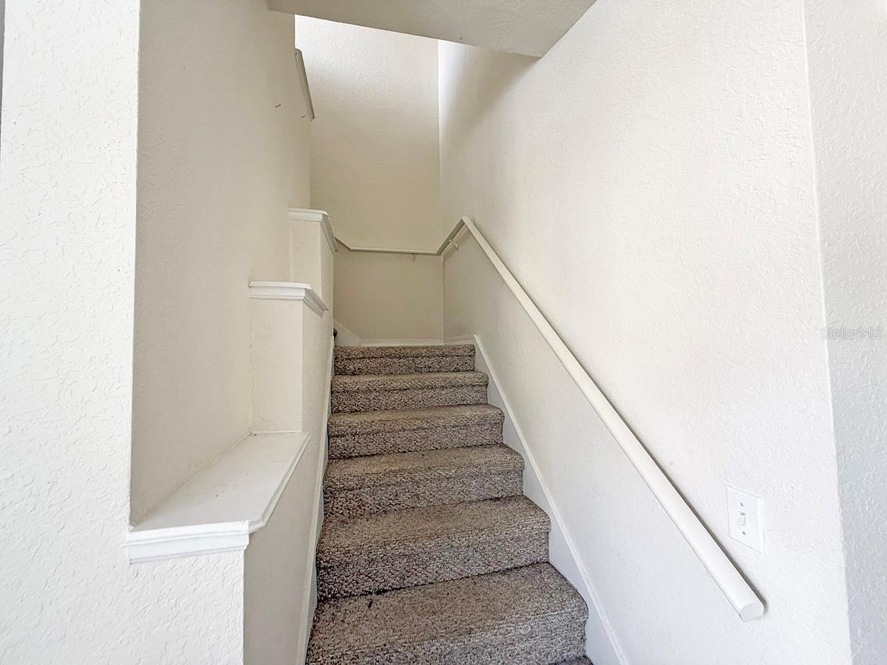 Image 9 of 26 For 1817 Shadow View Circle 1817