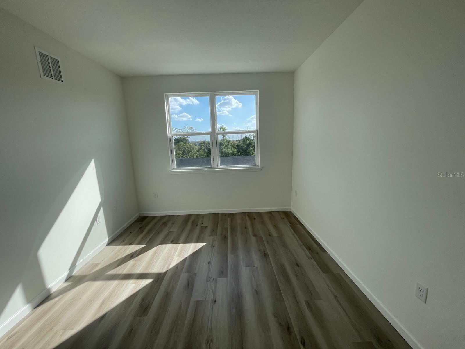 Image 15 of 34 For 1230 Southstation Place 416