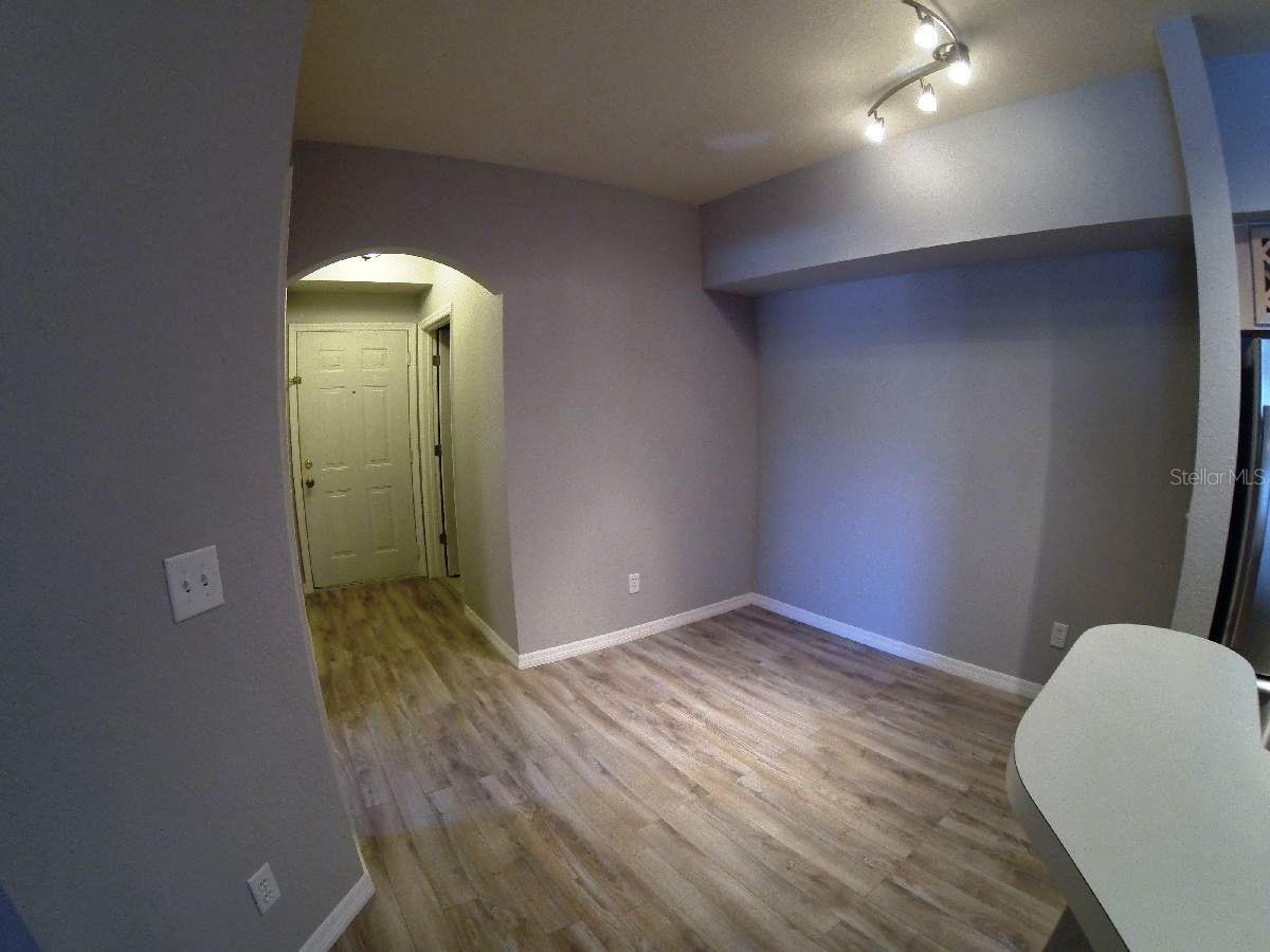 Image 2 of 12 For 831 Camargo Way 209