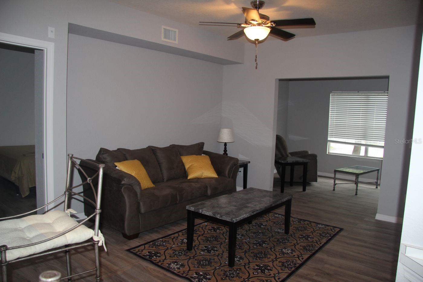 Image 9 of 12 For 831 Camargo Way 209