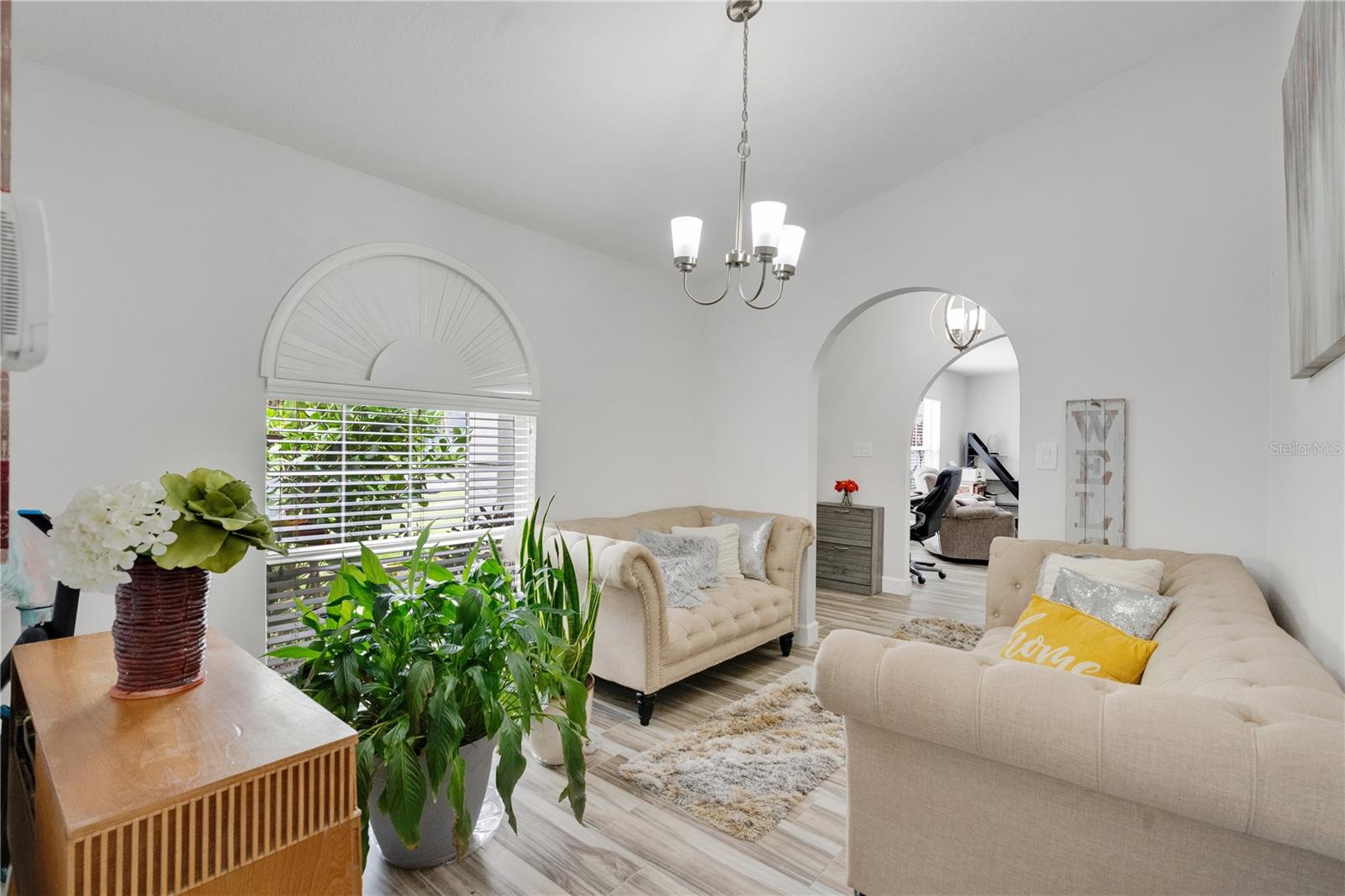 Image 10 of 31 For 4865 Gorham Avenue