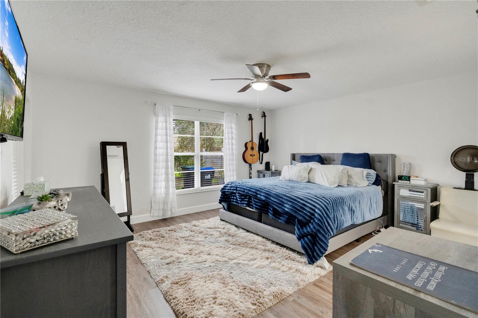 Image 11 of 31 For 4865 Gorham Avenue