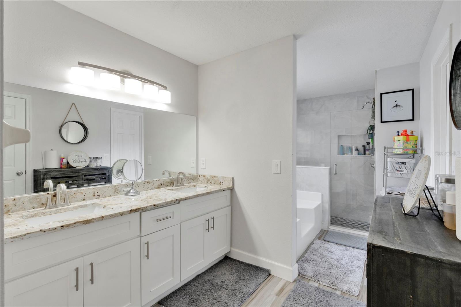 Image 12 of 31 For 4865 Gorham Avenue