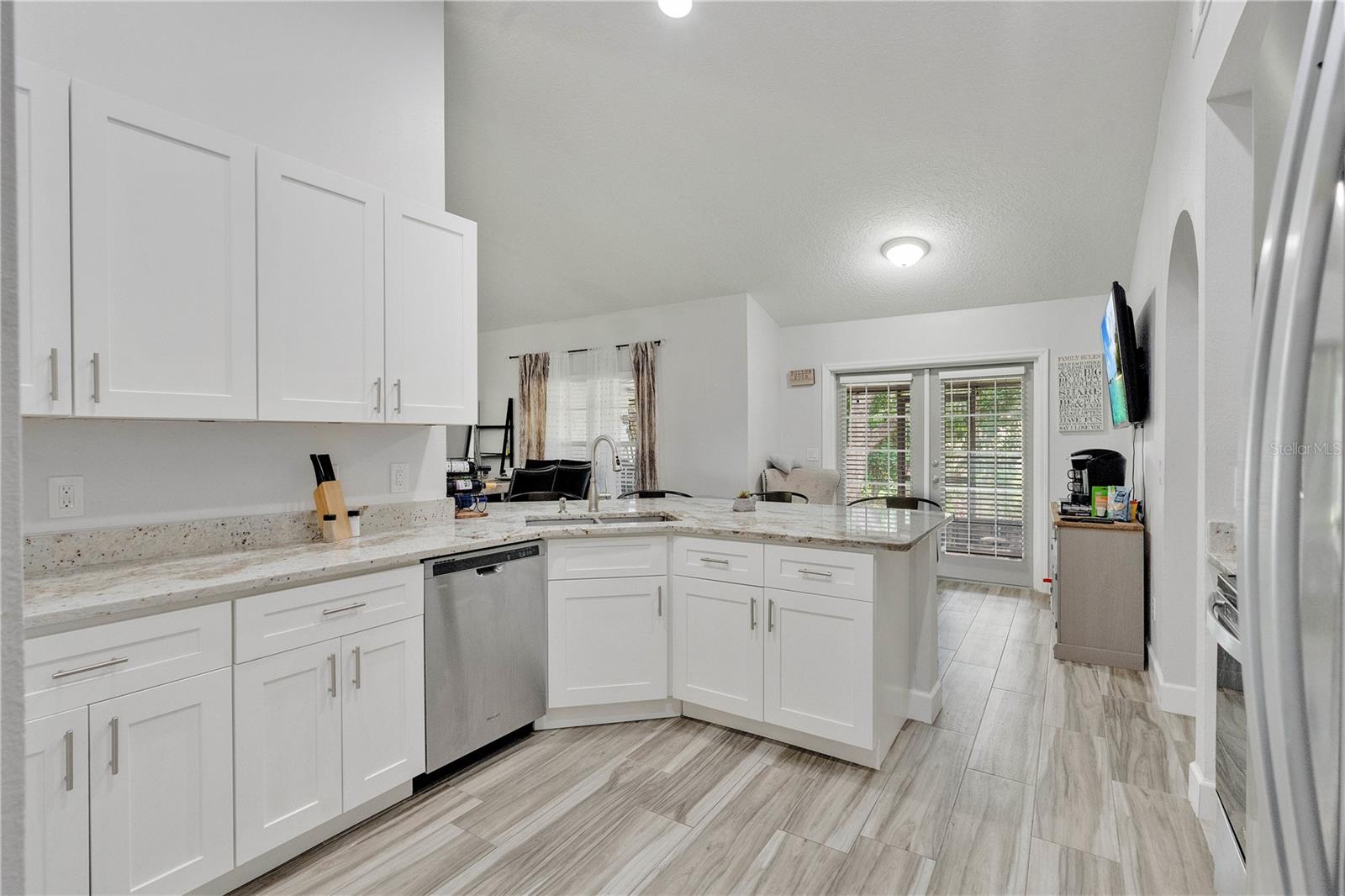 Image 8 of 31 For 4865 Gorham Avenue