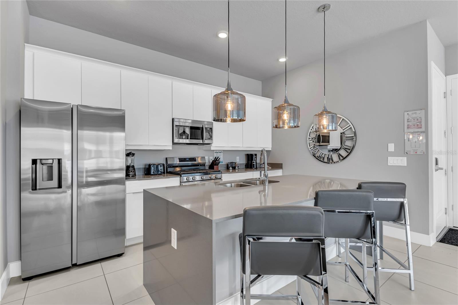 Image 12 of 34 For 7740 Sandy Ridge Drive 124