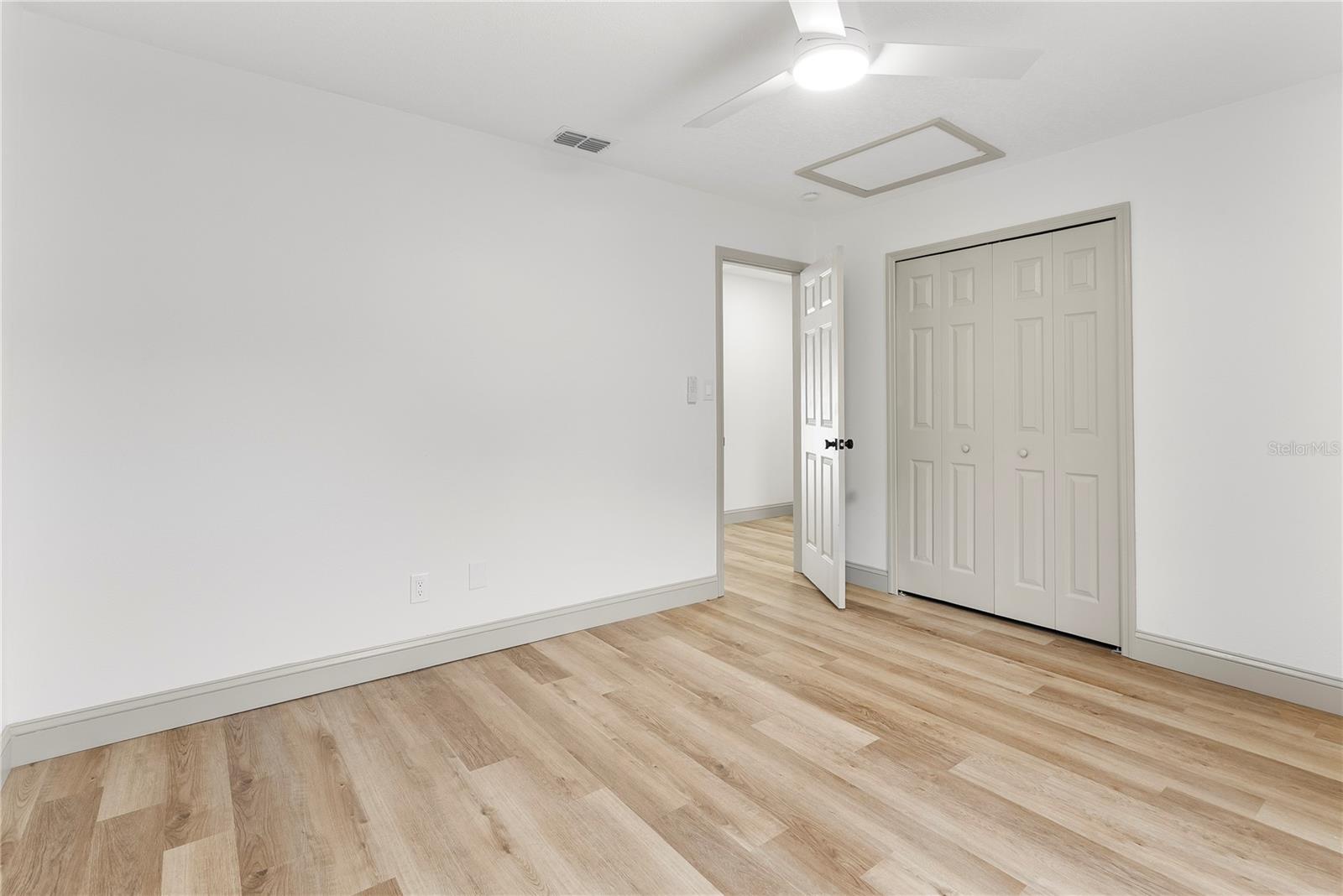 Image 19 of 25 For 7446 Houston Court E